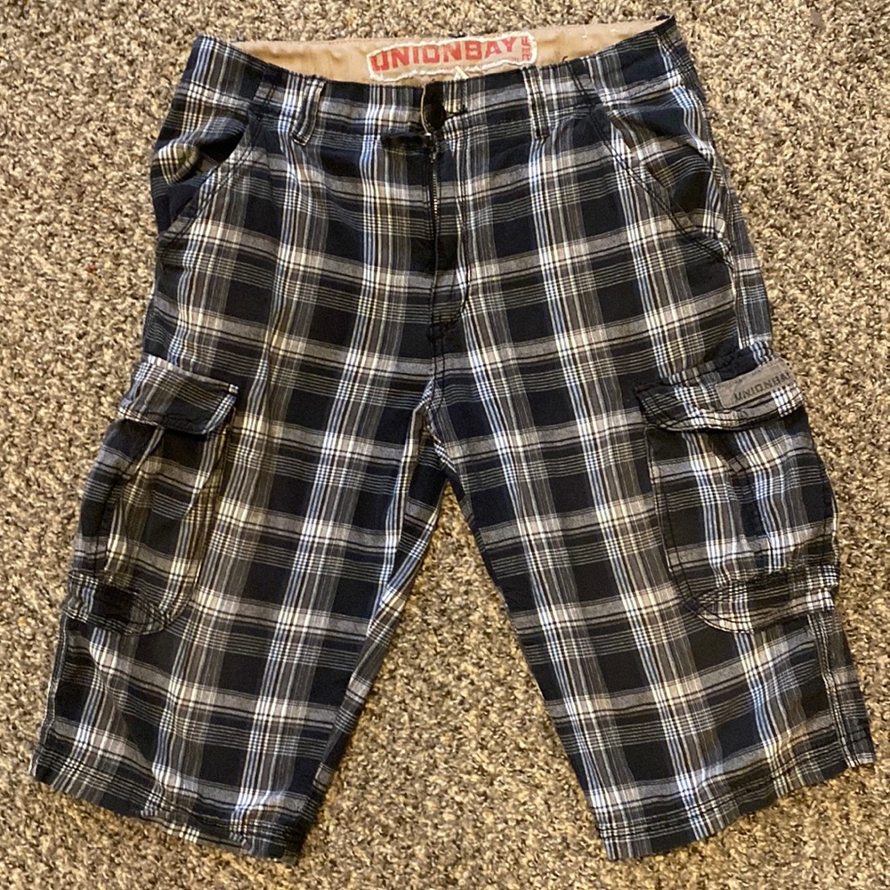 Size 32 men’s unionbay shorts